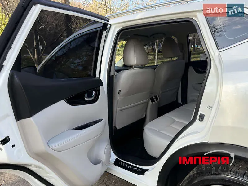 Nissan Rogue Sport - фото 13