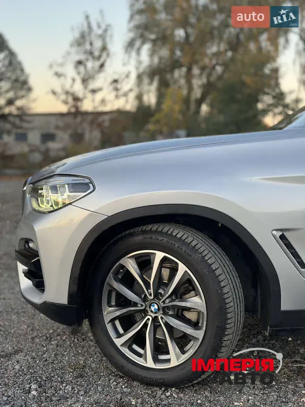 BMW X3 - фото 3