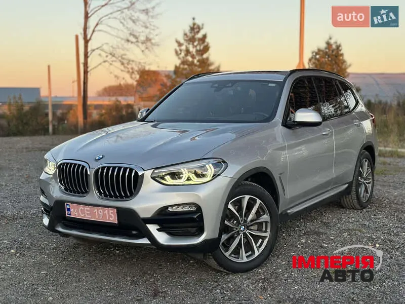 BMW X3 - фото 1