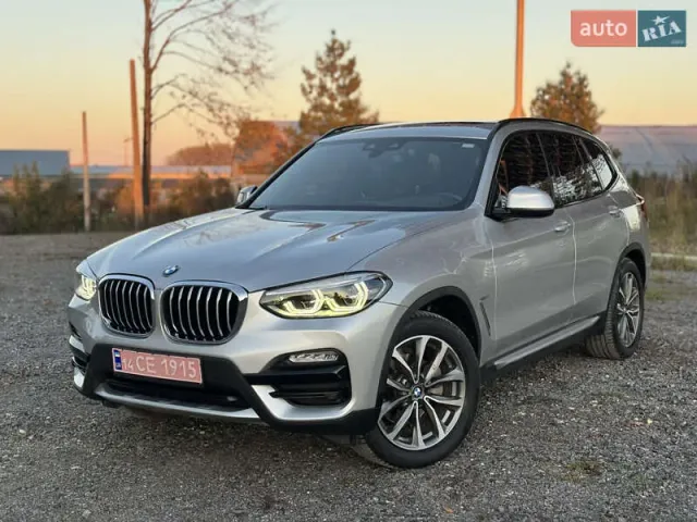 BMW X3 - фото 1