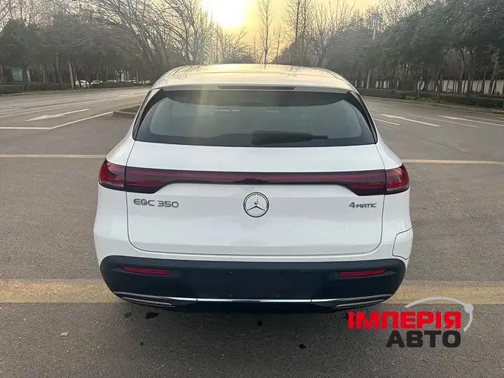 Mercedes-Benz EQC - фото 4