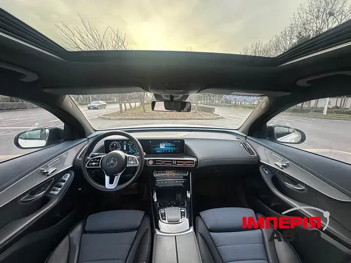 Mercedes-Benz EQC - фото 5