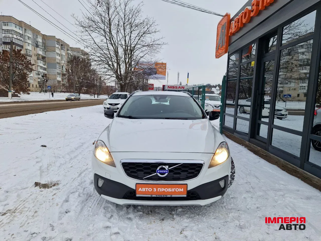 Volvo V40 Cross Country - фото 2