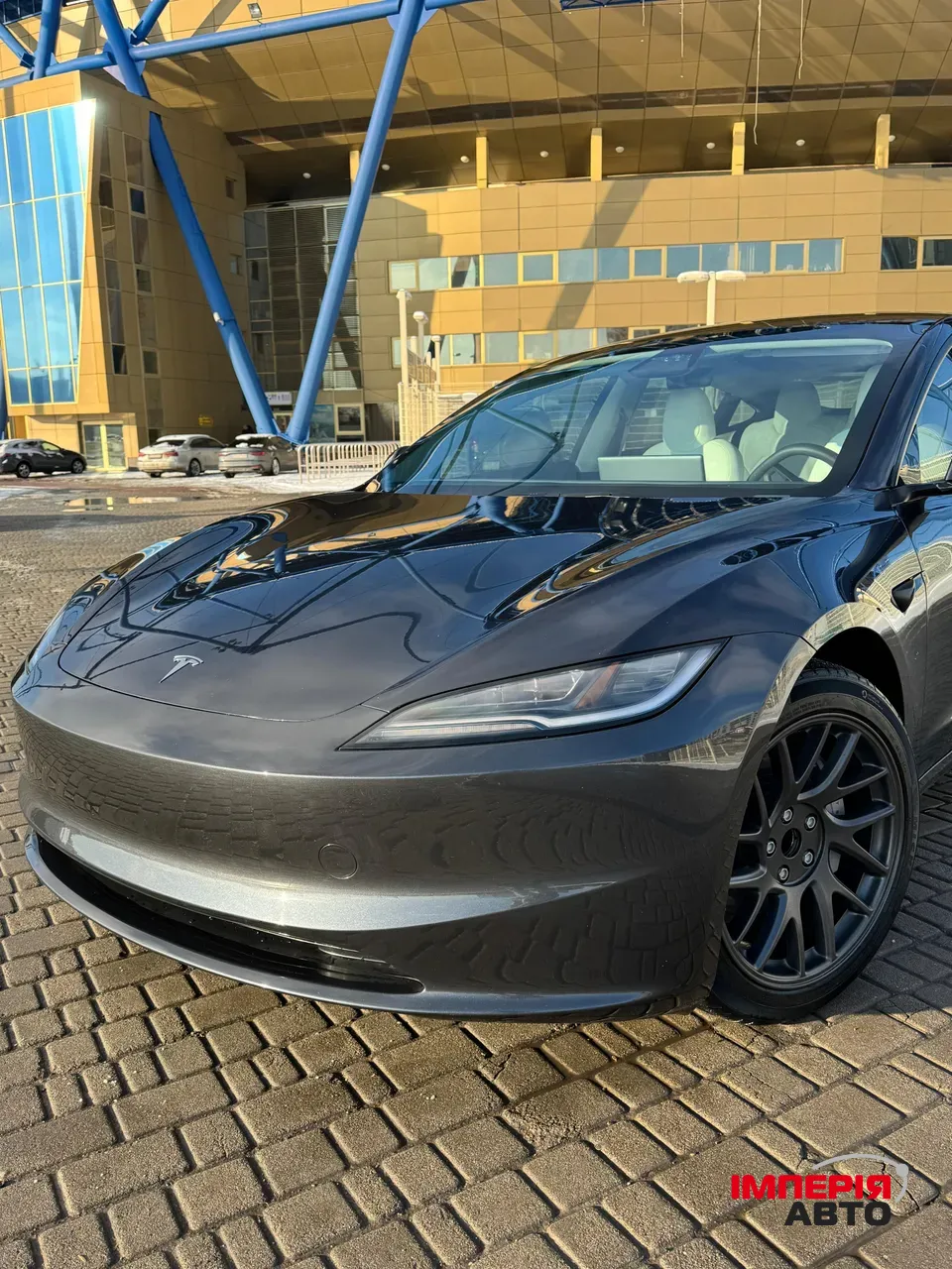 Tesla Model 3 - фото 2