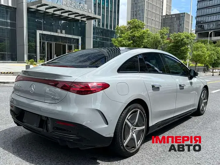 Mercedes-Benz EQE - фото 4