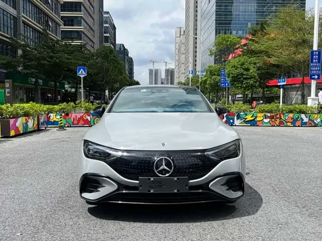 Mercedes-Benz EQE - фото 2