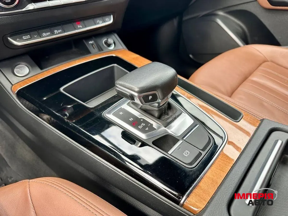 Audi Q5 - фото 7