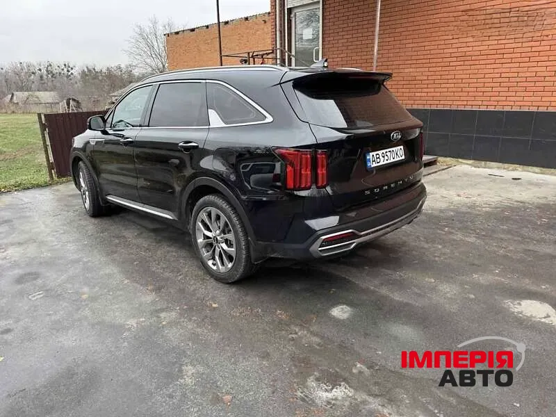 Kia Sorento - фото 3