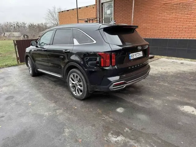 Kia Sorento - фото 3