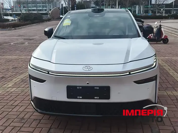 Toyota bZ4X - фото 2