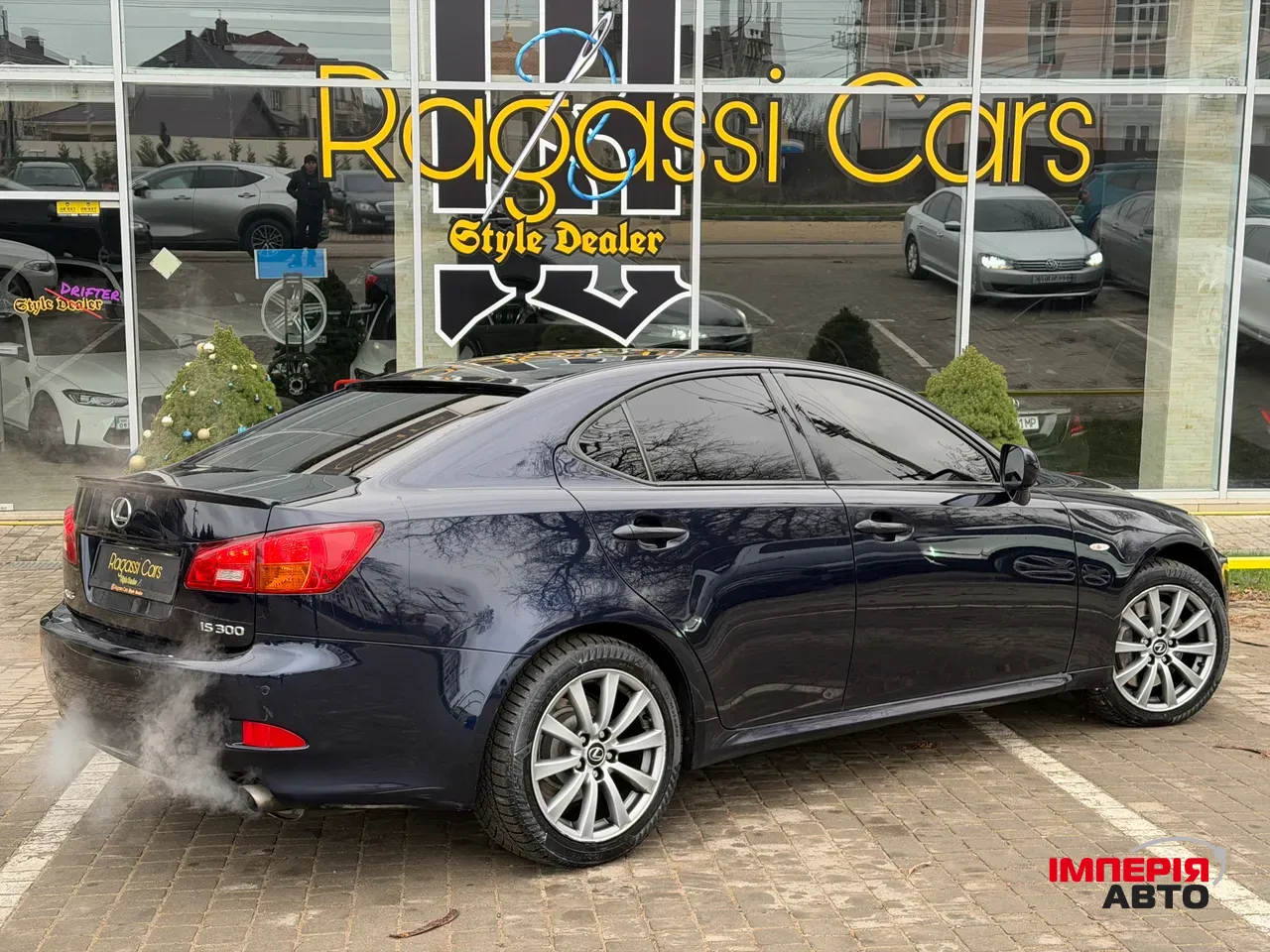 Lexus IS - фото 9