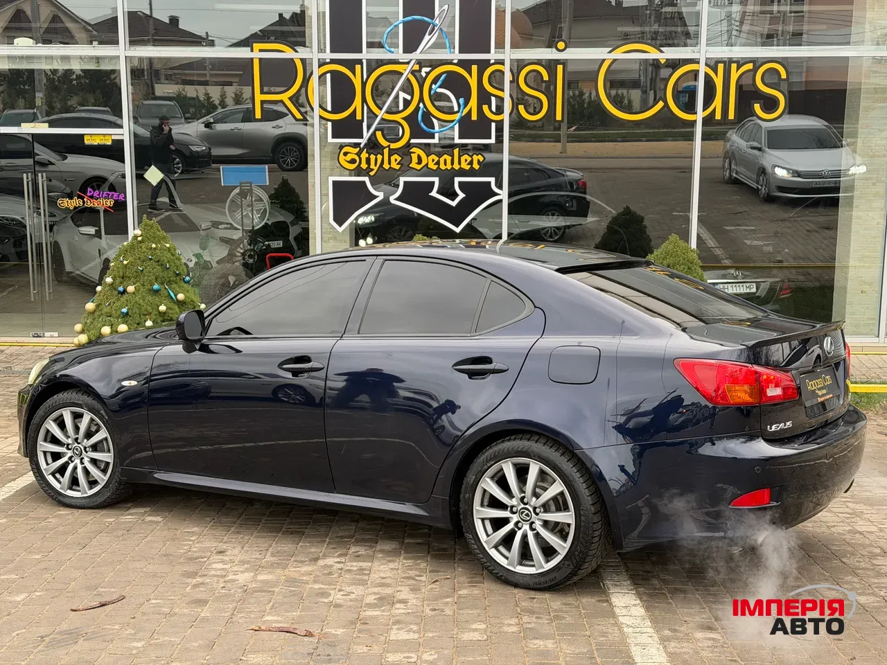 Lexus IS - фото 7