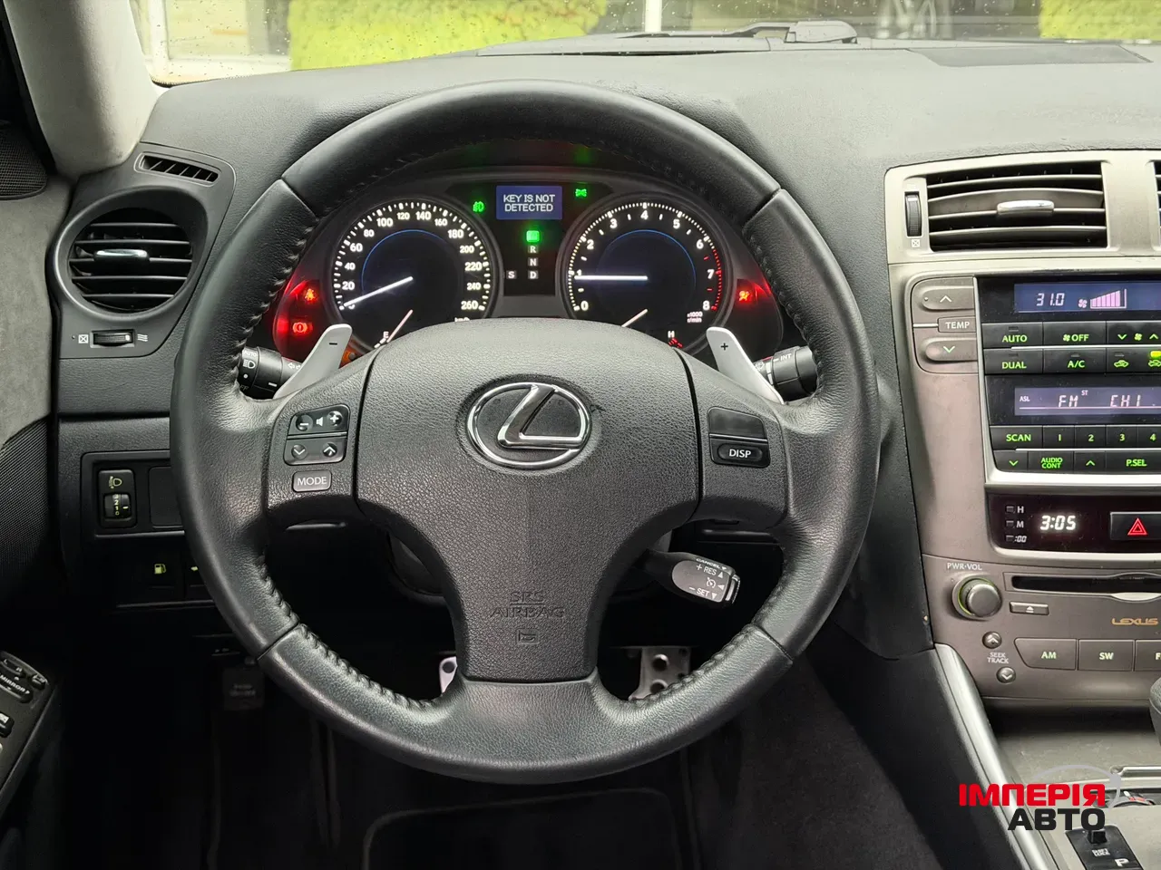 Lexus IS - фото 14