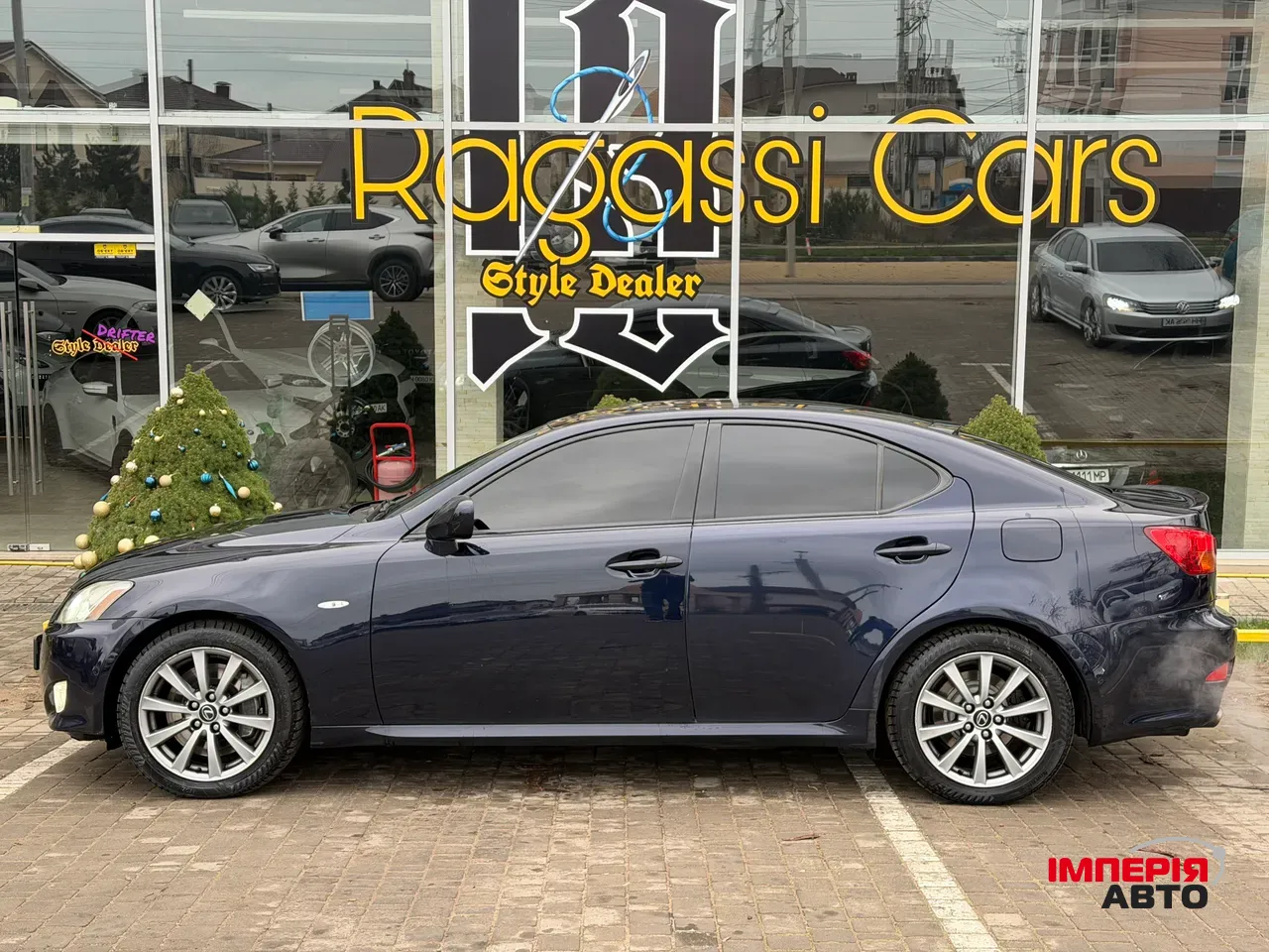 Lexus IS - фото 4