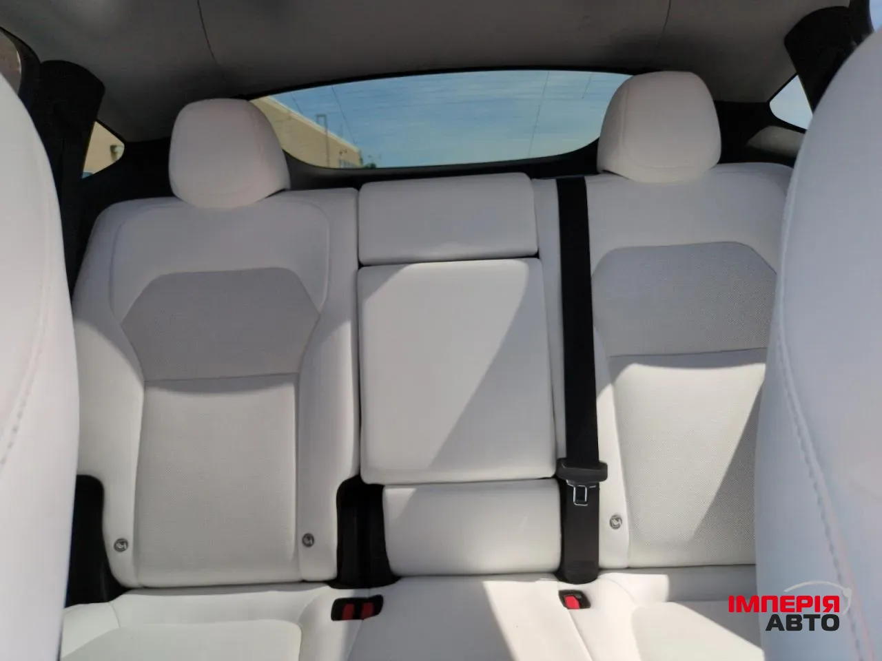 Tesla Model Y - фото 5