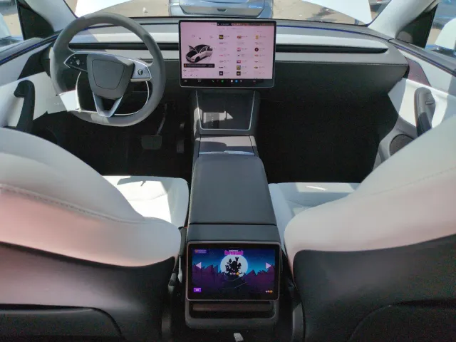 Tesla Model Y - фото 4