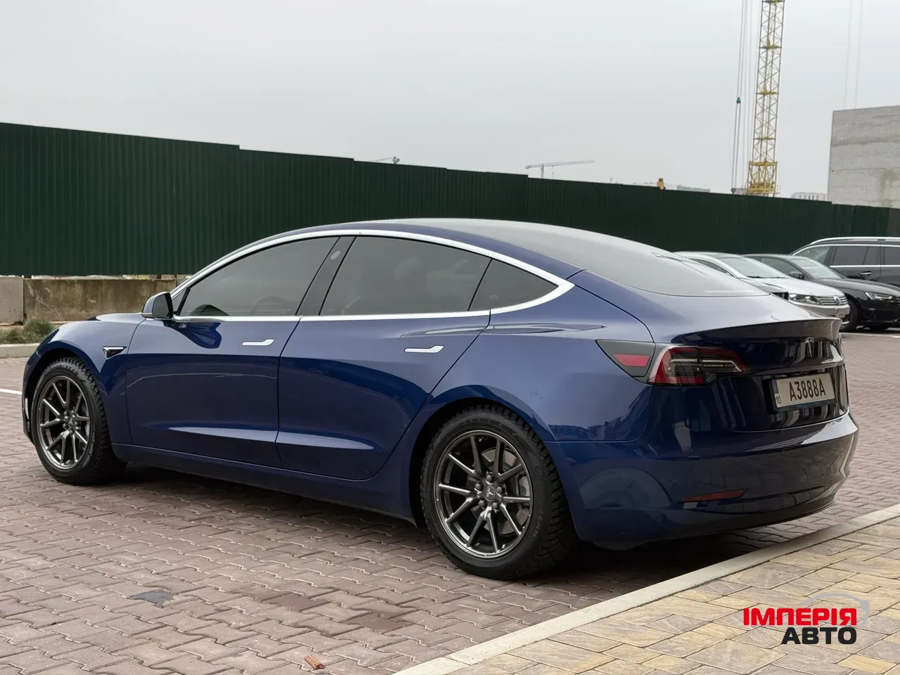 Tesla Model 3 - фото 5