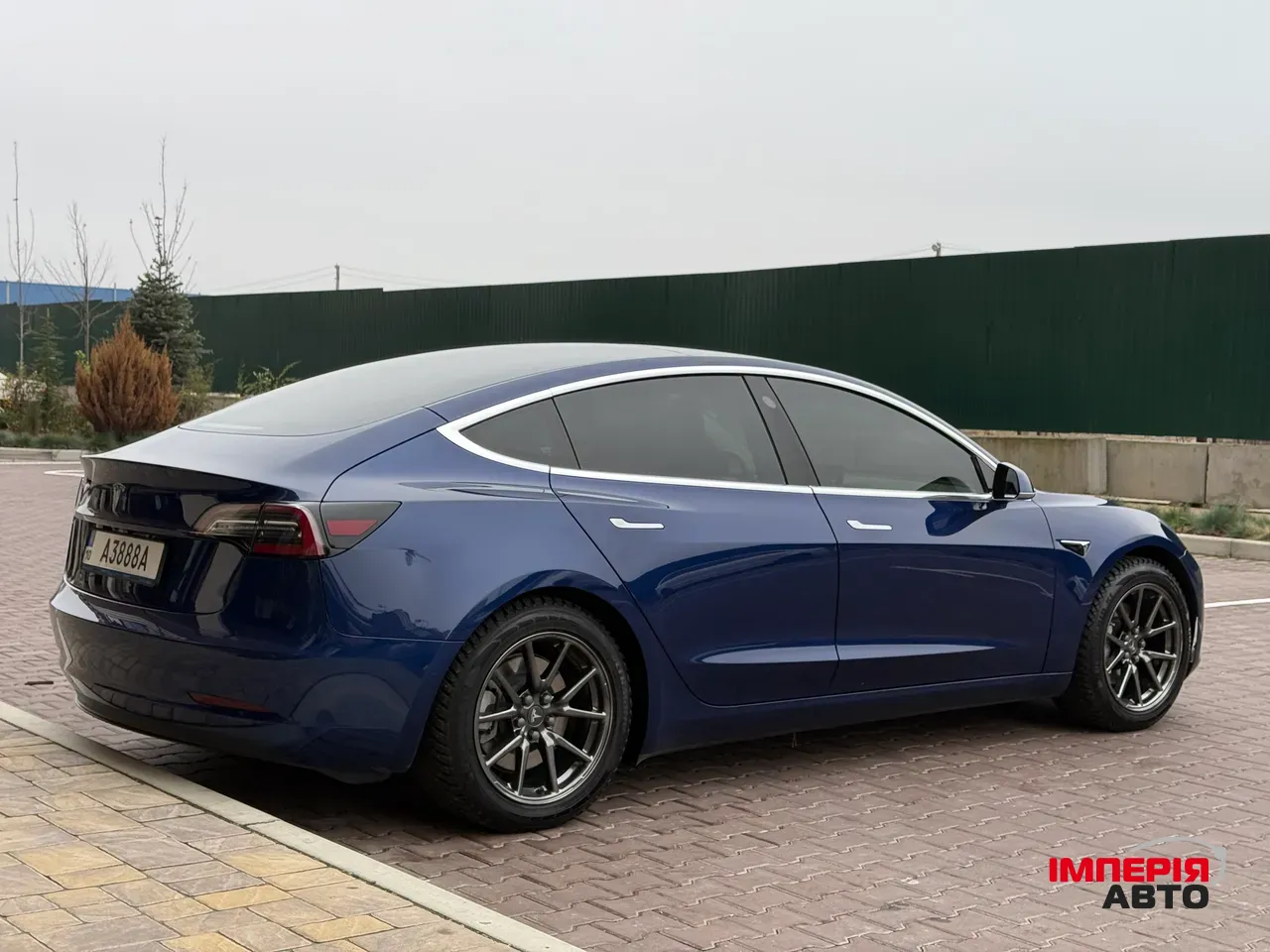 Tesla Model 3 - фото 6