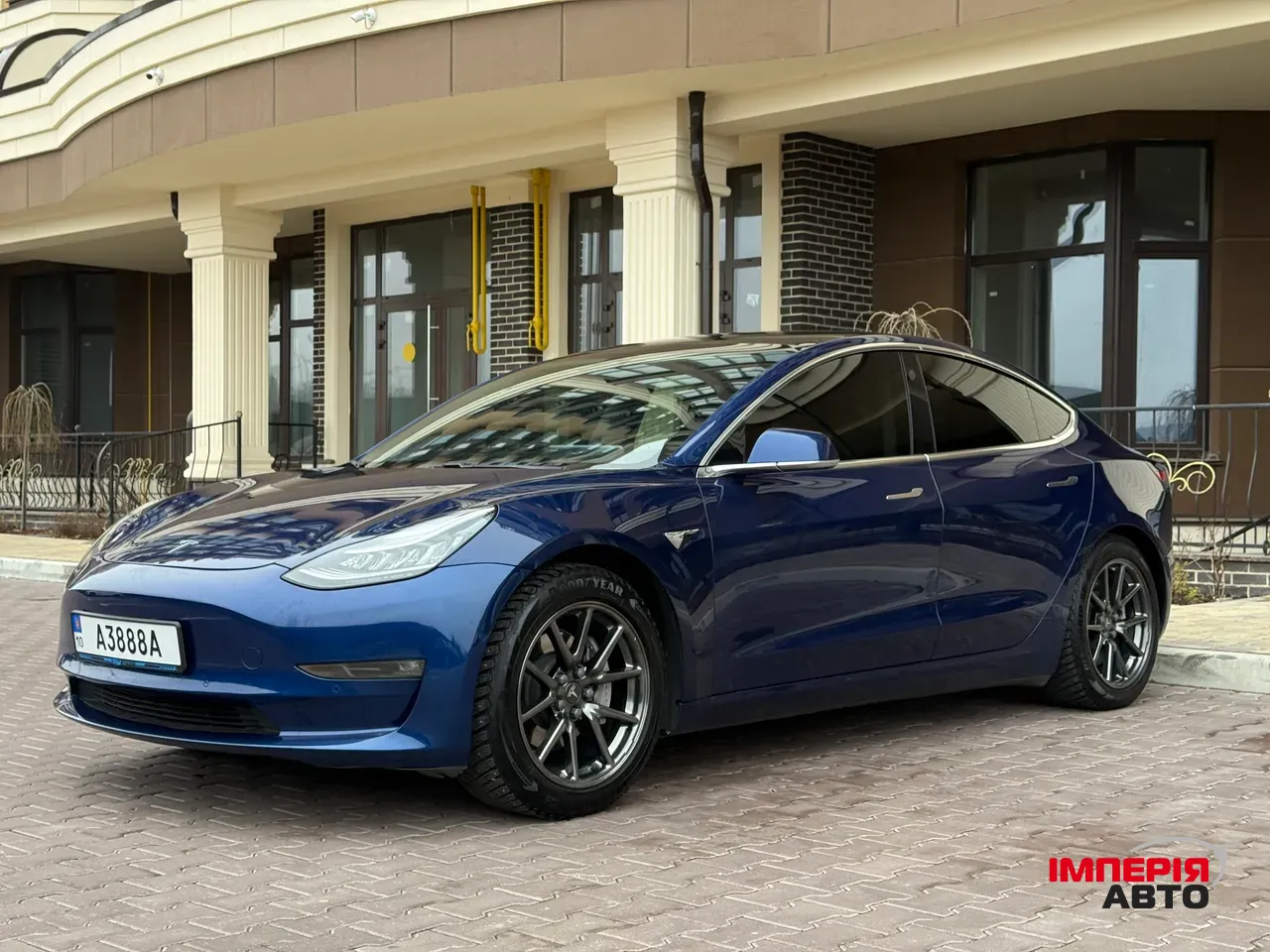 Tesla Model 3 - фото 4