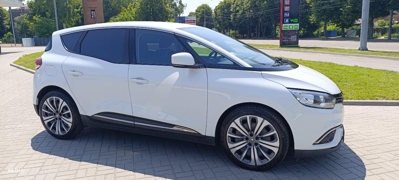 Renault Scenic - фото 29
