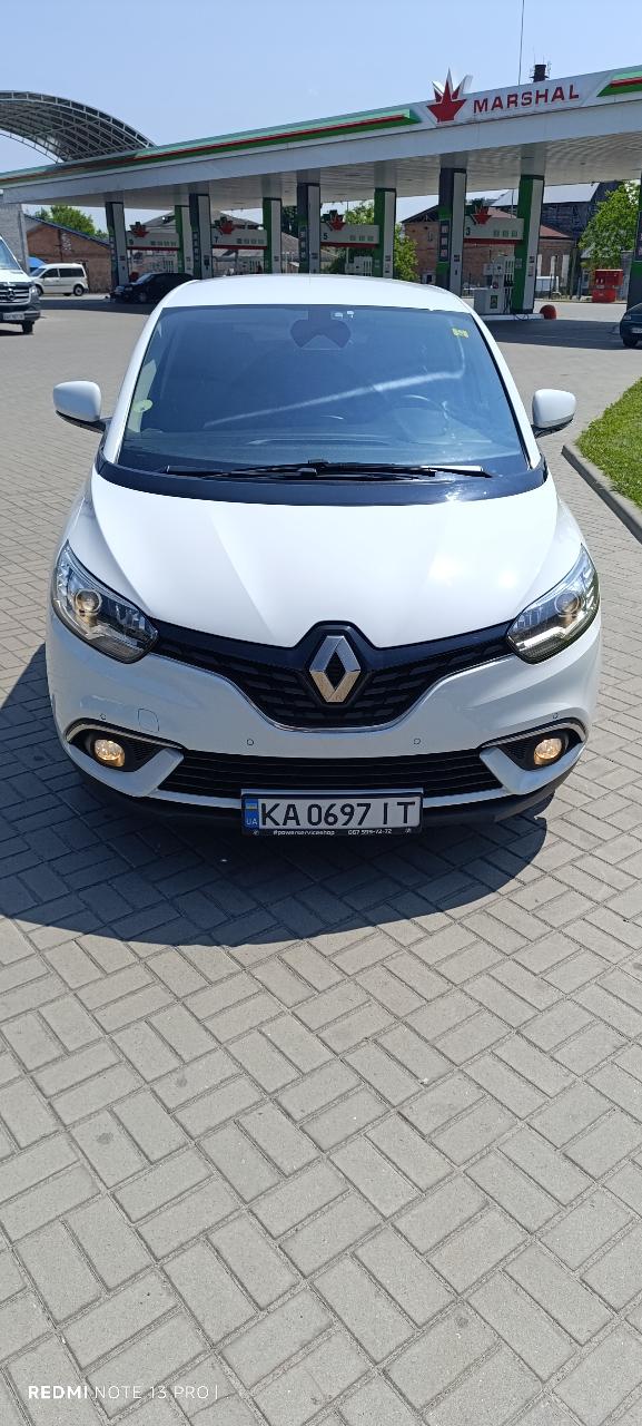 Renault Scenic - фото 7