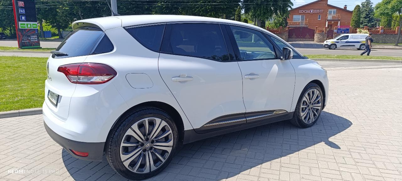Renault Scenic - фото 28