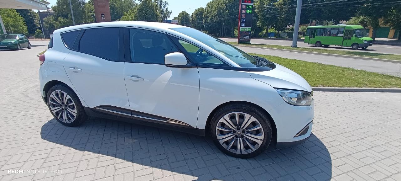 Renault Scenic - фото 5