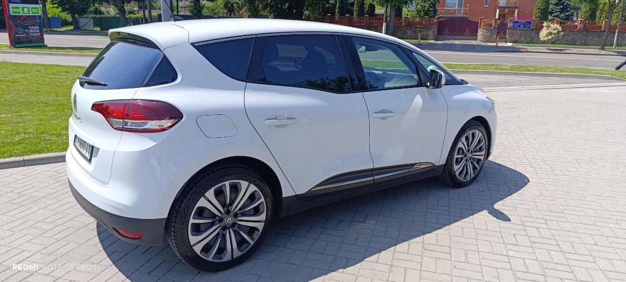 Renault Scenic - фото 18