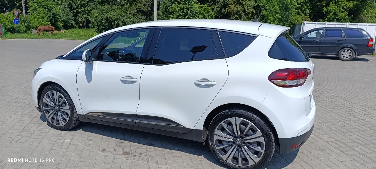 Renault Scenic - фото 1