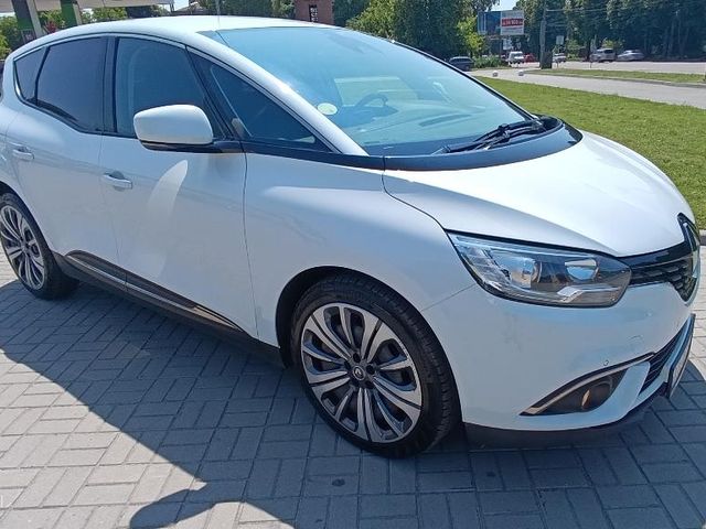 Renault Scenic - фото 5
