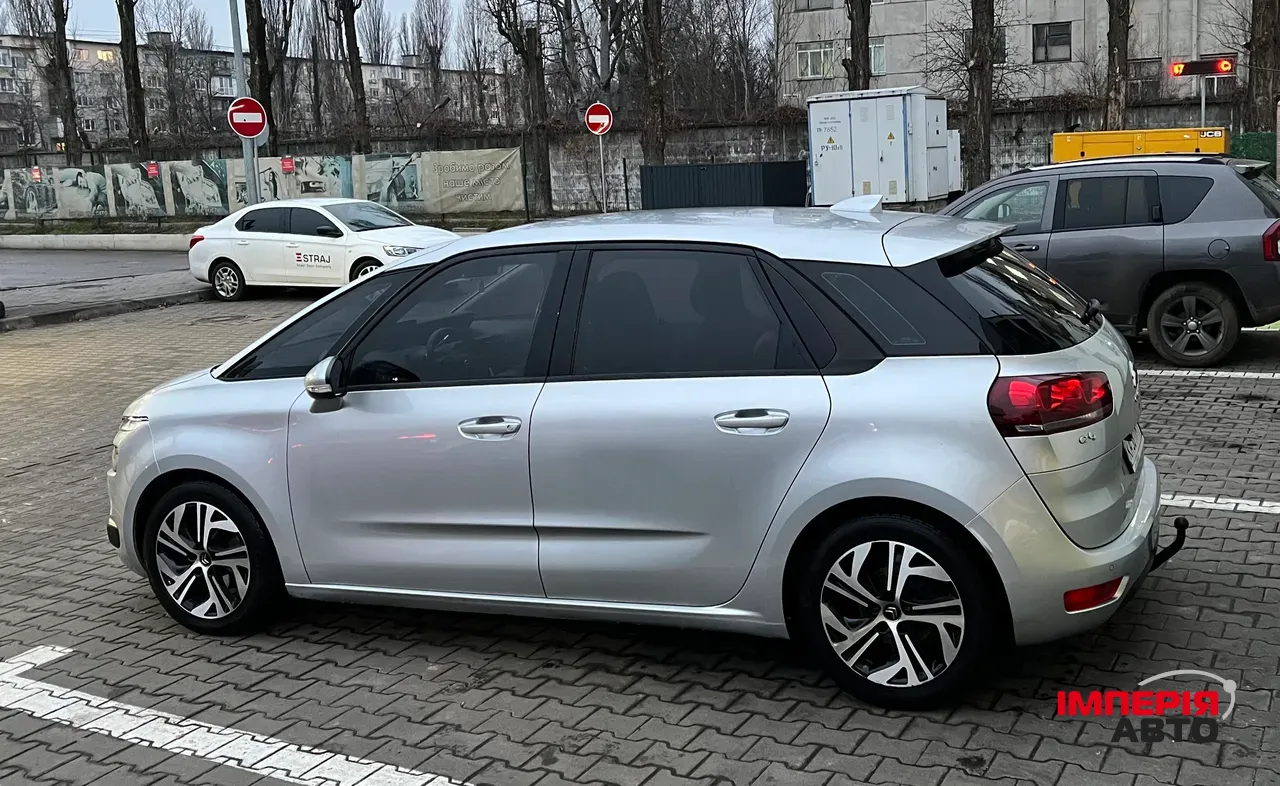 Citroen C4 Picasso - фото 2