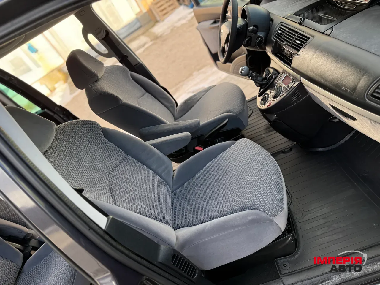 Peugeot 807 - фото 35