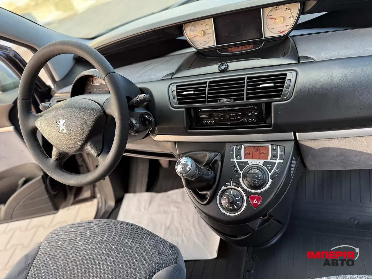 Peugeot 807 - фото 32