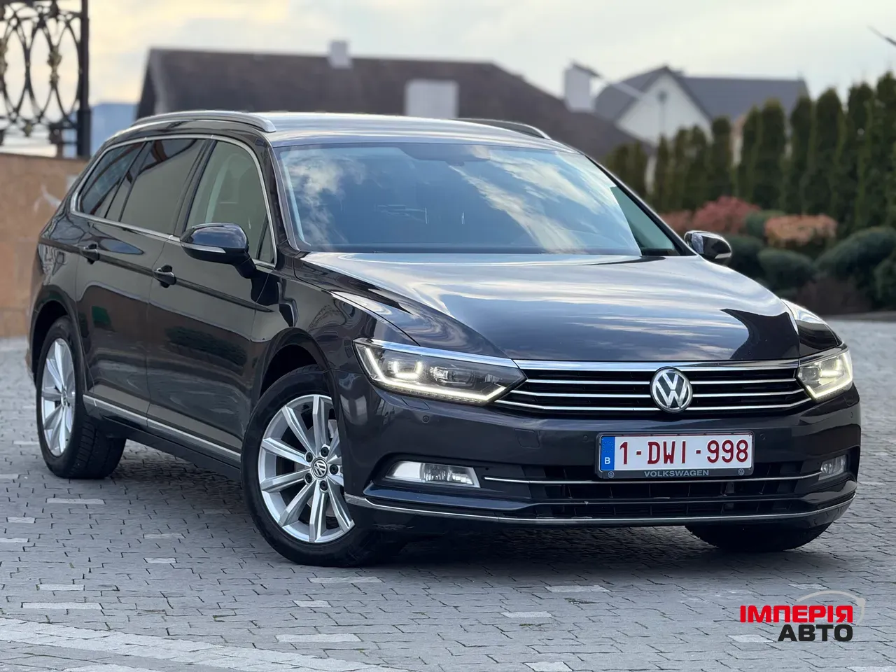 Volkswagen Passat - фото 1