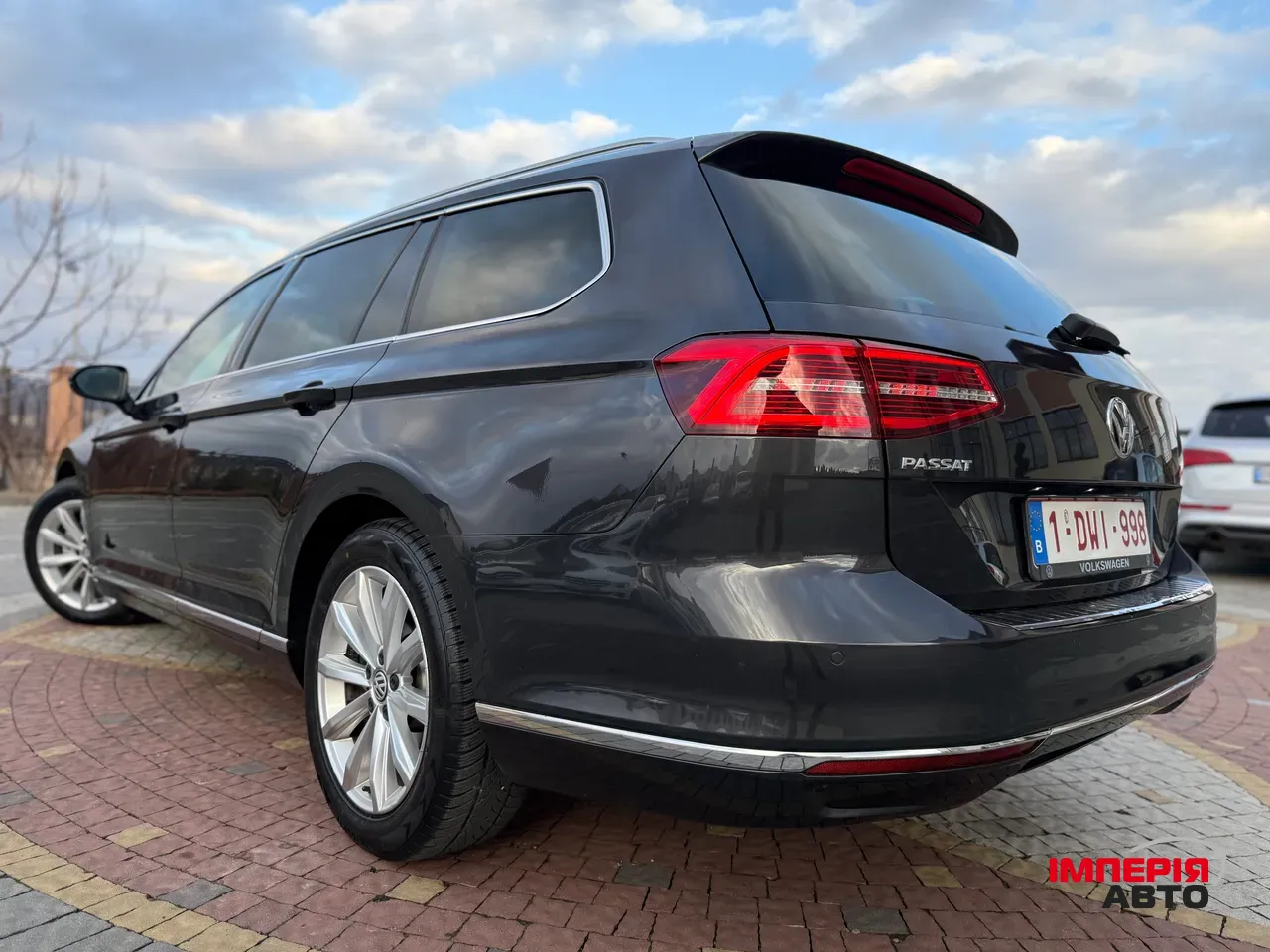 Volkswagen Passat - фото 30