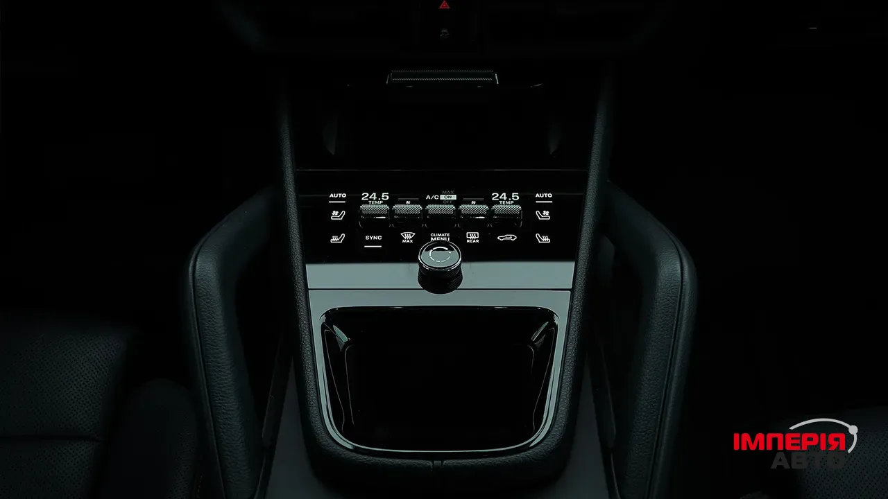 Porsche Cayenne - фото 17