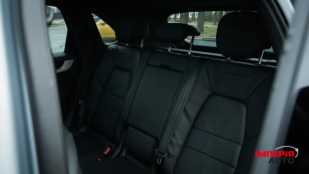 Porsche Cayenne - фото 16