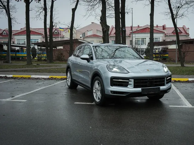 Porsche Cayenne - фото 1