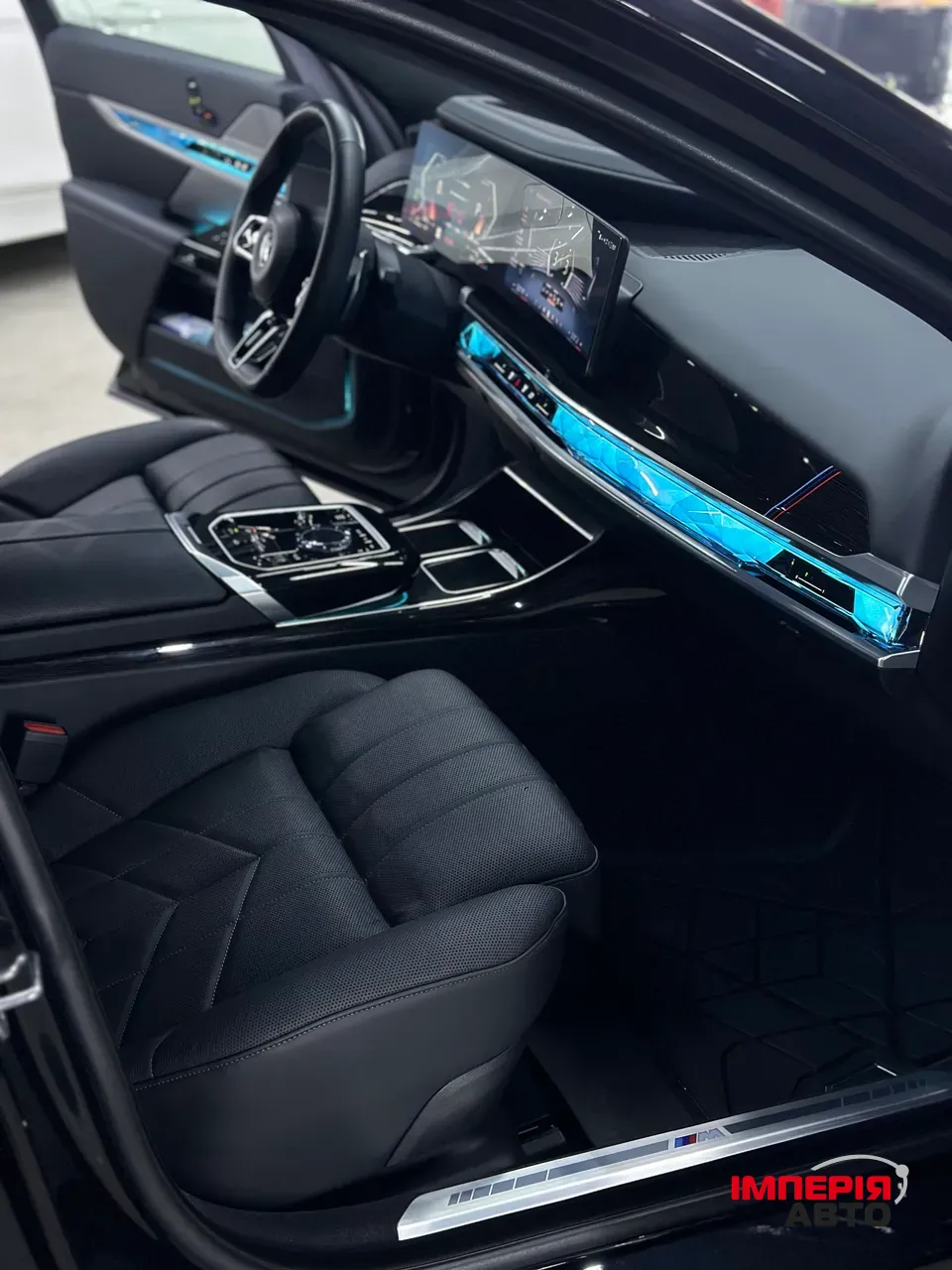 BMW 7 серії - фото 36