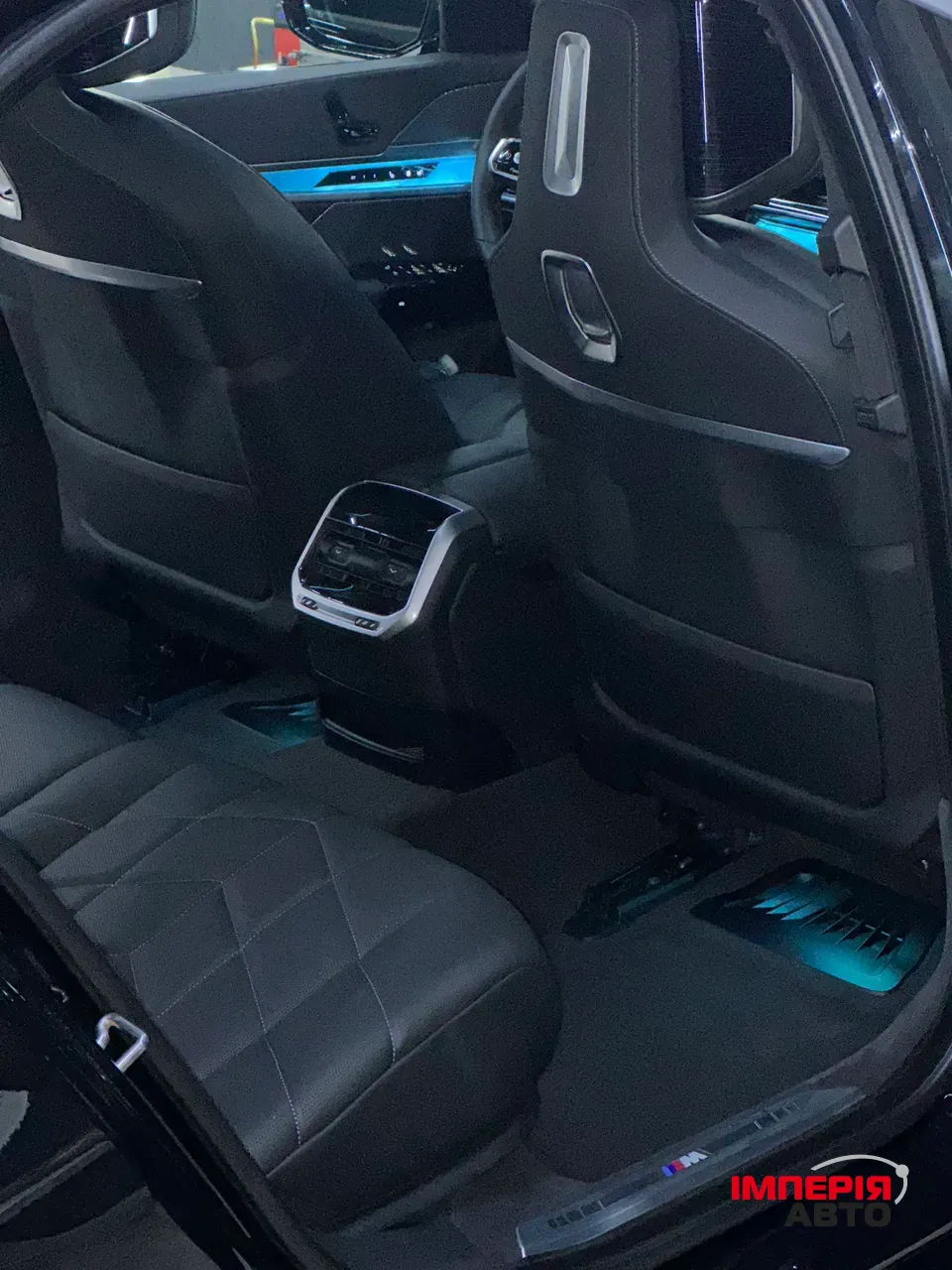 BMW 7 серії - фото 46