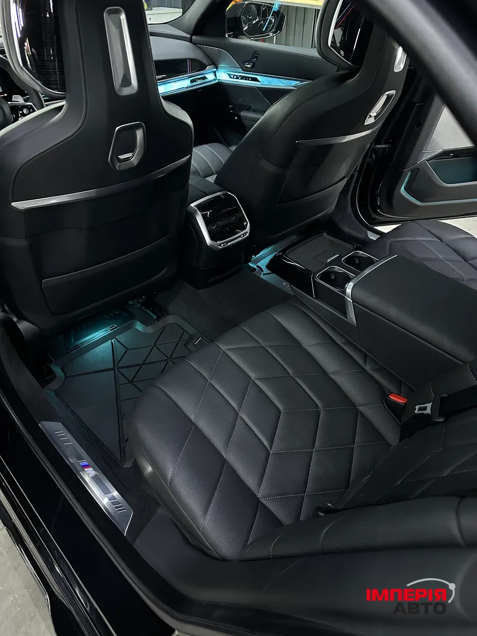 BMW 7 серії - фото 30