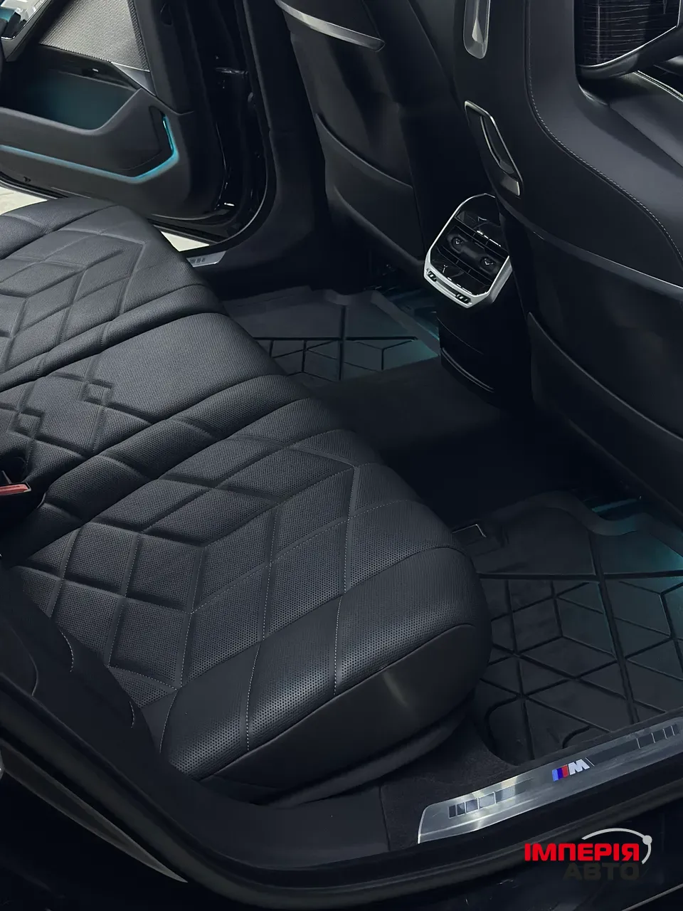 BMW 7 серії - фото 41