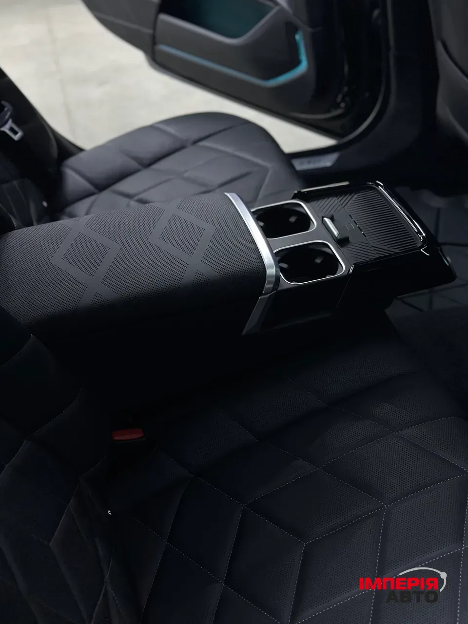 BMW 7 серії - фото 33