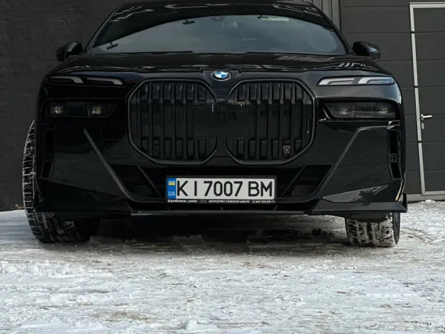 BMW 7 серії - фото 4