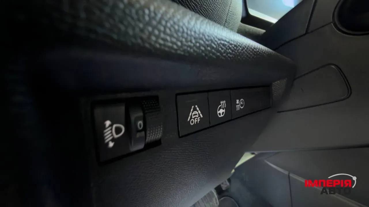 Citroen C4 - фото 7