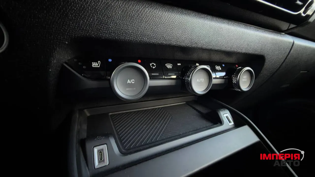 Citroen C4 - фото 8