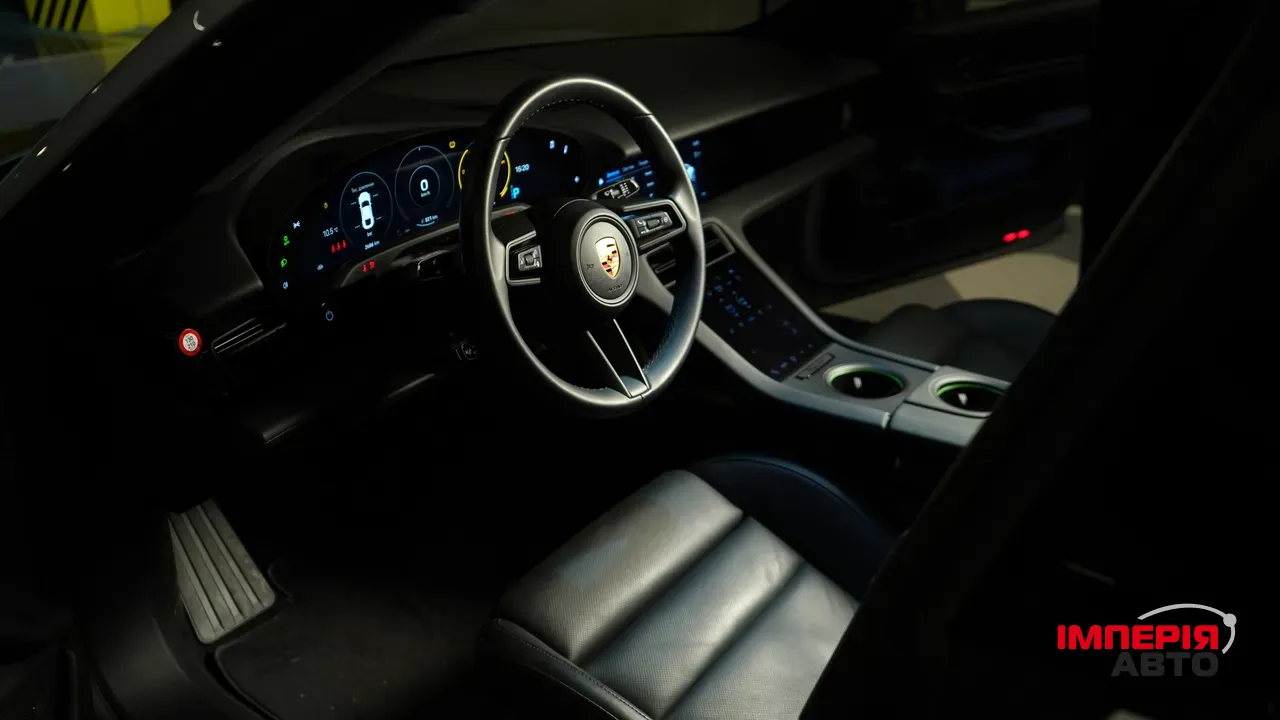 Porsche Taycan - фото 21