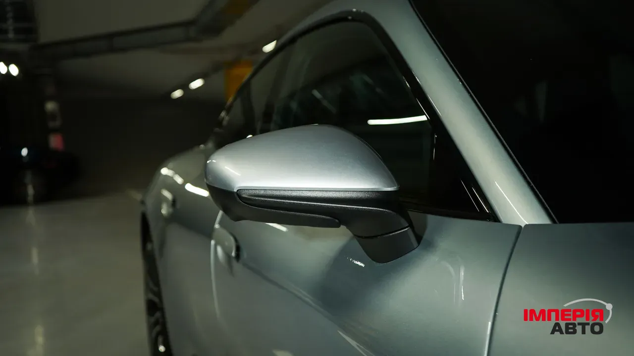 Porsche Taycan - фото 11