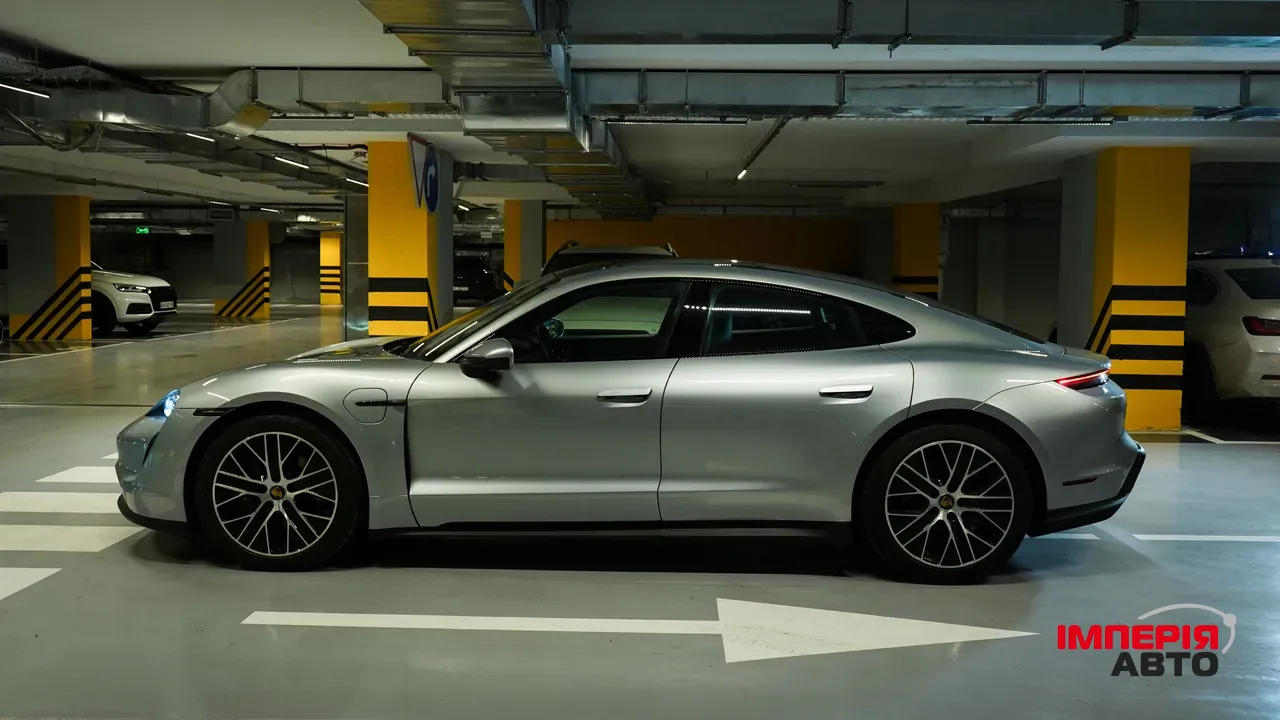 Porsche Taycan - фото 5