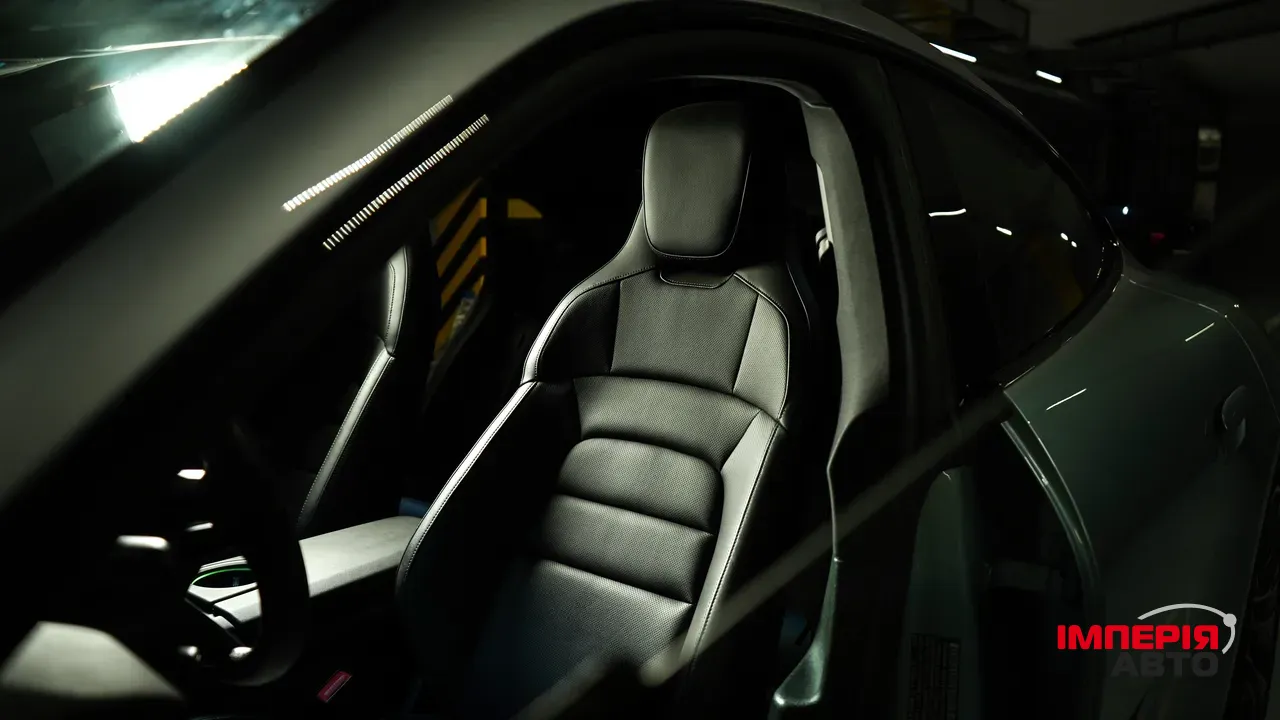 Porsche Taycan - фото 15